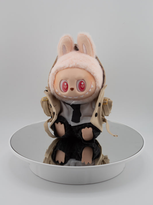 π΅οΈ Labubu Holmes β Detective of the Drip