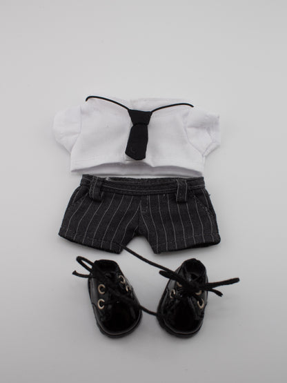 🕵️ Labubu Holmes – Detective of the Drip