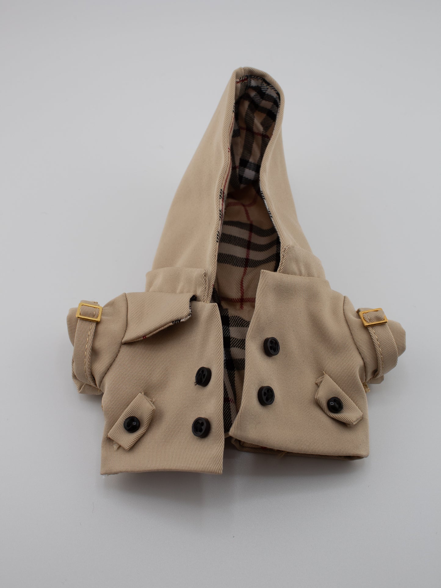 🕵️ Labubu Holmes – Detective of the Drip